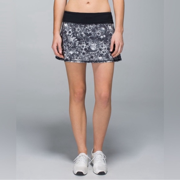 Lululemon Pace Setter Mini Skirt Skort 6 Flowabunga Angel Wing Ruffle Tennis Run - Picture 1 of 11